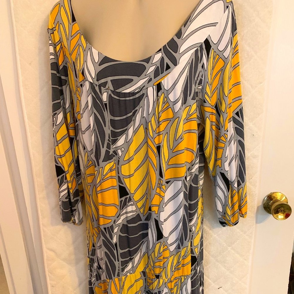 BCBG Maxazria women's Tunic Dress Leaf print rayon blend L
